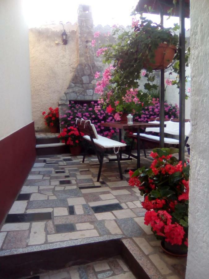 Mon Perin Castrum - Studio Castel